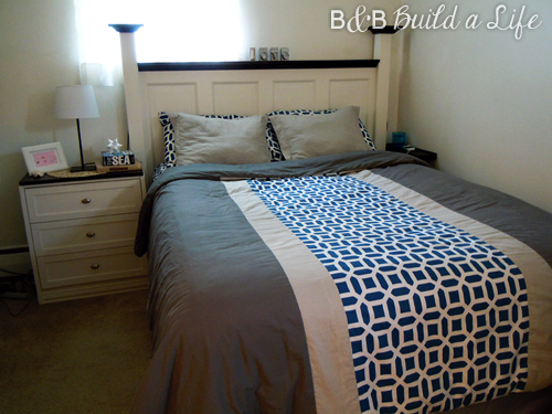 How I Met Your Mother inspired DIY Duvet @ BandBBuildALife.com