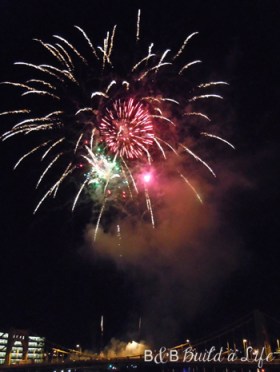 Pittsburgh Light Up Night @ BandBBuildALife.com