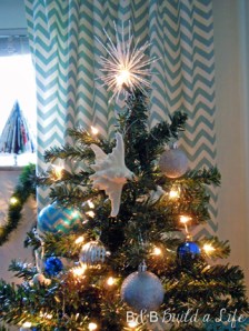 starfish on the christmas tree @ BandBBuildALife.com