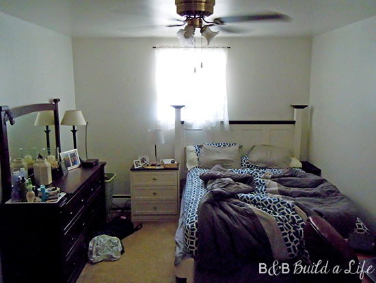 boring blue and gray bedroom BEFORE @ BandBBuildALife.com