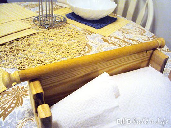 paper towel holder plans @ BandBBuildALife.com