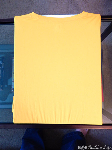 DIY Fan t shirt @ BandBBuildALife.com