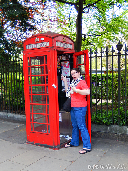 red phonebooth in london @ BandBBuildALife.com