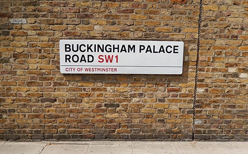 buckingham palace visit @ BandBBuildALife.com