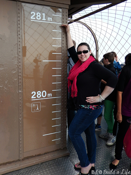 Palais De Chaillot, which is across the Seine River.