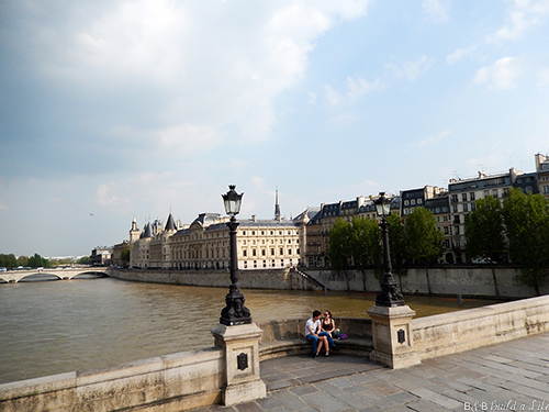 sightseeing in Paris @ BandBBuildALife.com