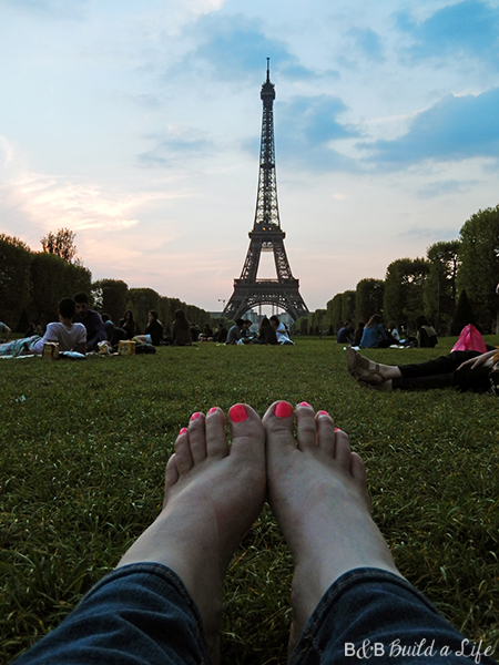 paris at night the eiffel tower @ BandBBuildALife.com