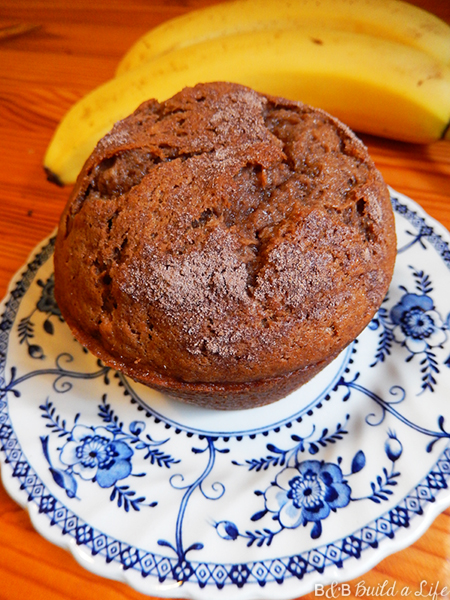 hot cocoa banana muffins @ BandBBuildALife.com