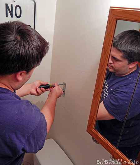 Bathroom Shelf Upgrade @ BandBBuildALife.com