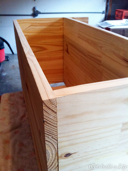 ikea inspired coat rack @ BandBBuildALife.com