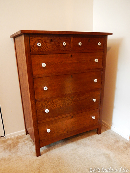 craigslist shopping for a dresser and restoring it at BandBBuildALife.com