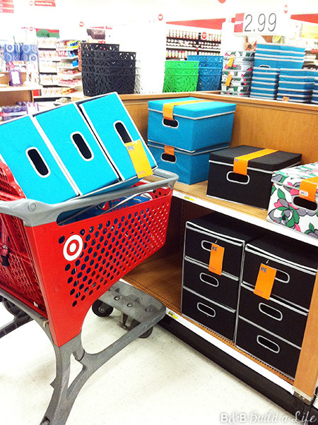 organizing a glam closet at BandBBuildALife.com